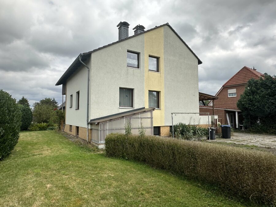 Wohnen mit 2 Generationen I EFH mit Platz für 2 Familien auf einem großen, ruhigen Grundstück - Haus